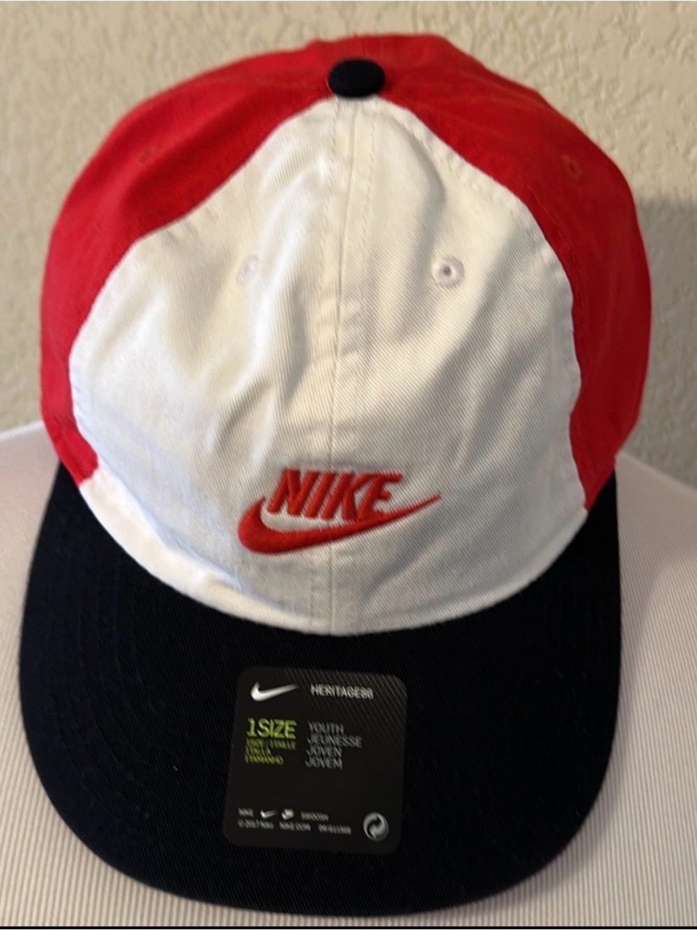 Nike | NWT Heritage86 Cap - Youth One Size - Picture 1 of 4